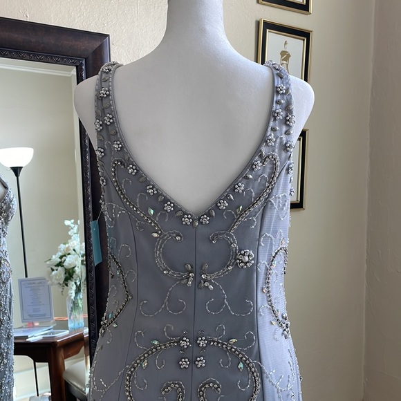 Size 6 very light gray-blue tank strap fully beaded midi by Abby Paris, like new - Picture 5 of 7